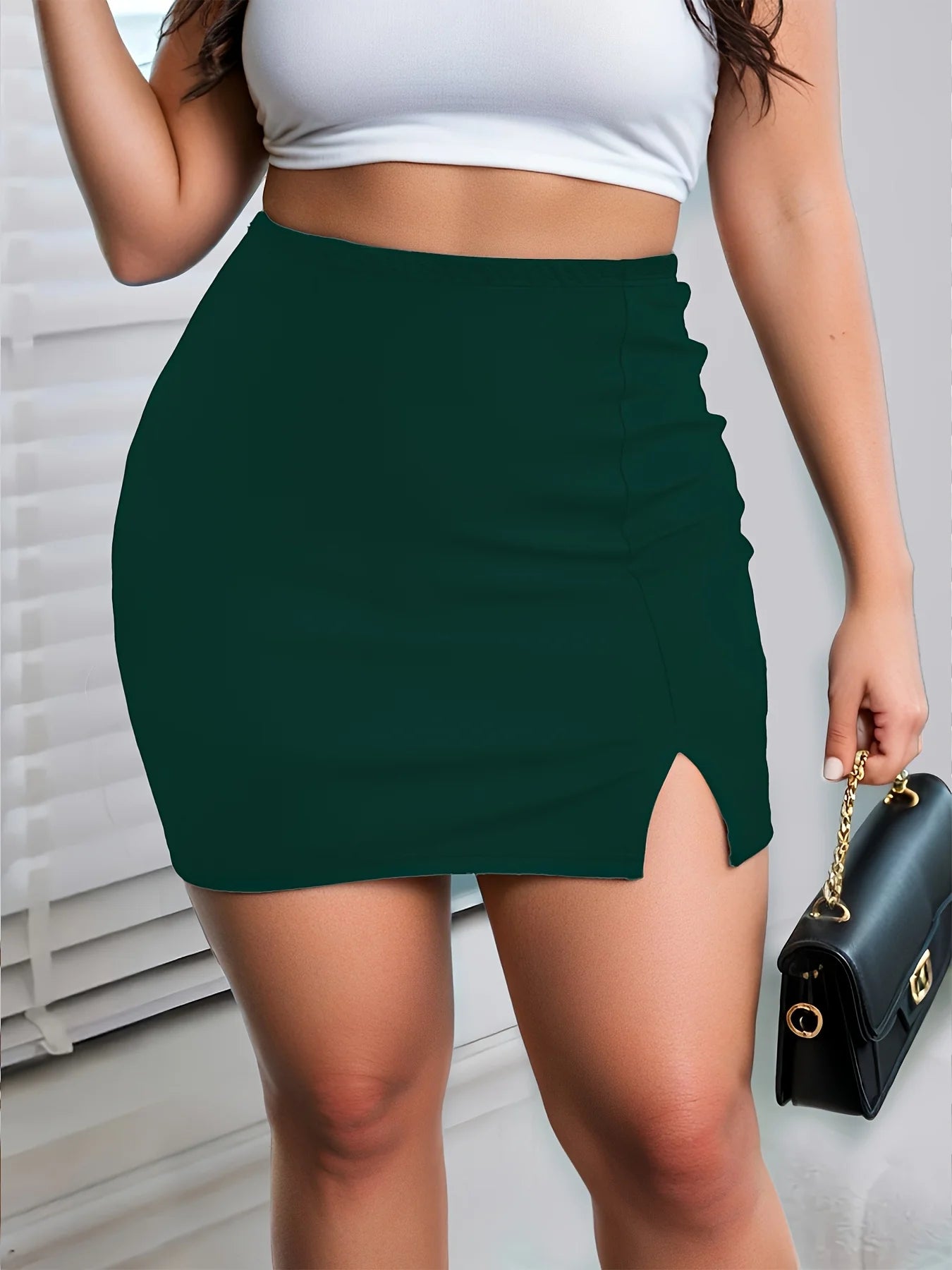Ladies Plus Size Solid Color Bodycon Mini Skirt with Side Slit Fashion Pencil Skirt